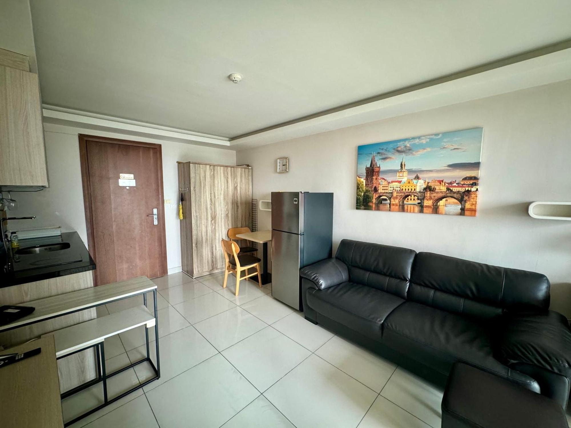 Laguna Bay 2 By Pattaya Sunny Rentals Room photo